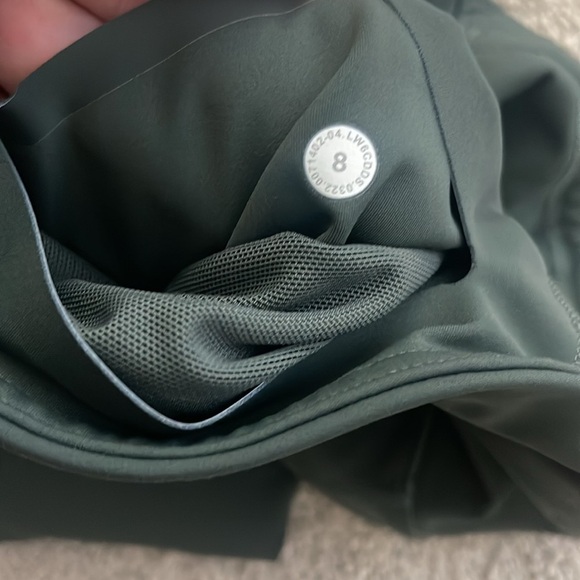 Lululemon Base Pace High Rise Reflective Crop Legging 23" 8 - Picture 6 of 6